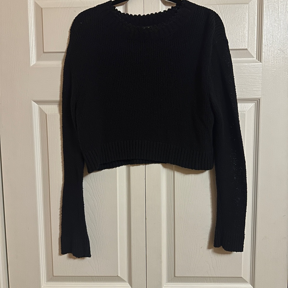 Black Women's cropped sheer Sweater